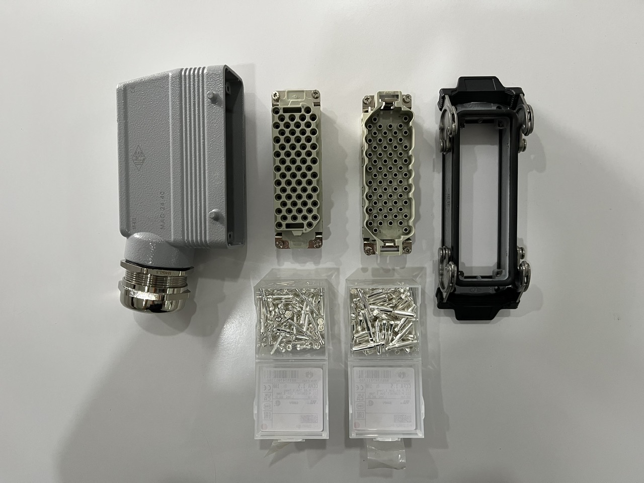 Giắc cắm 64 chân 16A ILME