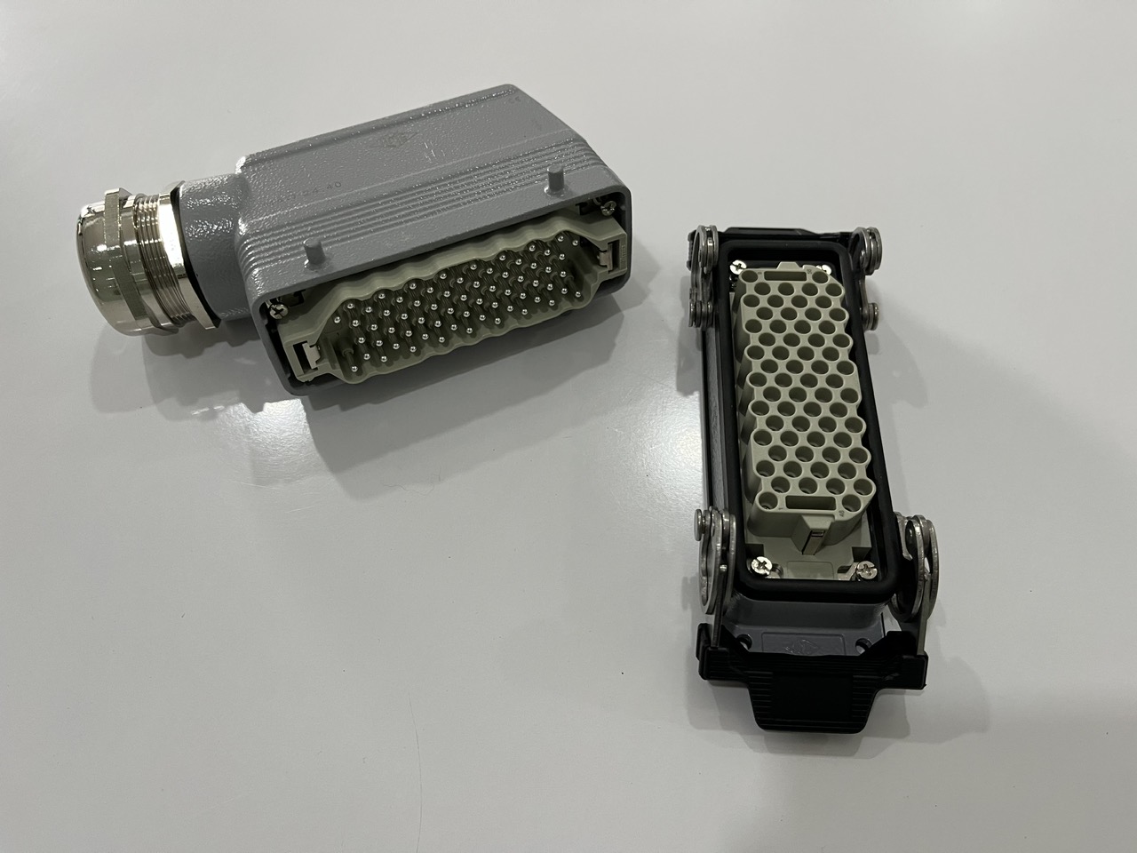 Giắc cắm 64 chân 16A ILME