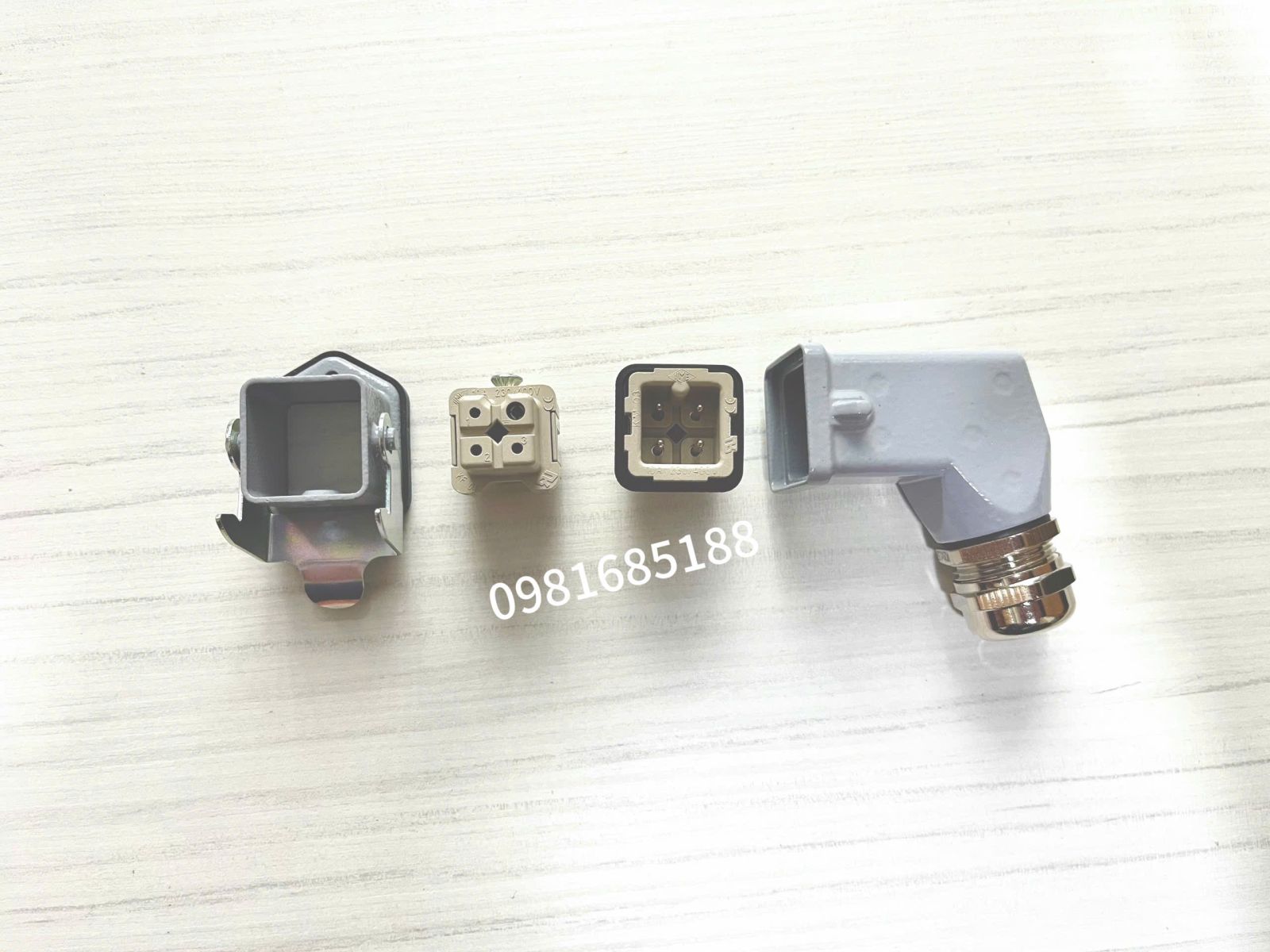 jack cắm 4 chân 10A