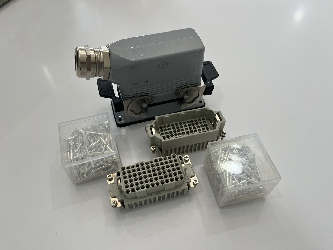 Giắc cắm 72 chân 10A