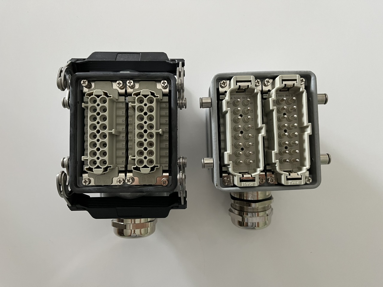 Giắc cắm 32 chân 16A