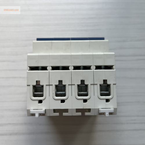 CB đóng cắt điện 4P 32A CABH-63DC 4P 32A Hãng Chanan