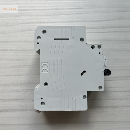 CB đóng cắt điện AC 2P 63A EKM1-63 C63 hãng Chanan