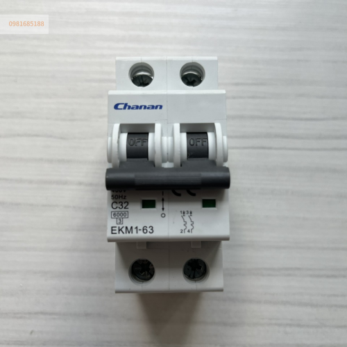 CB đóng cắt điện AC 32A 2P EKM1-63 C32 hãng Chanan