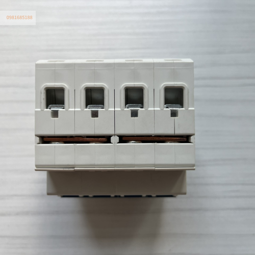 CB đóng cắt điện 4P 32A CABH-63DC 4P 32A Hãng Chanan
