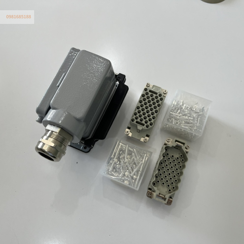 Giắc cắm 40 chân 16A loại 1 khóa có nắp đậy ILME
