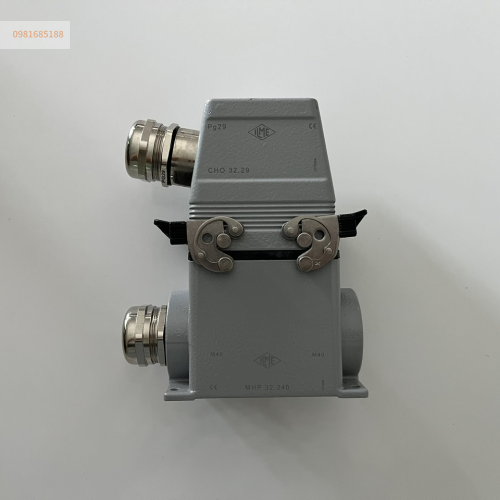 Giắc cắm 32 chân 16A hãng ILME vỏ gắn nổi